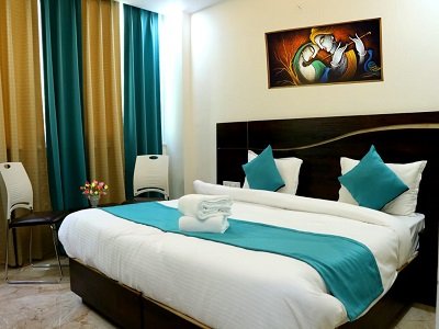 50 Hour Yoga Teacher Training 